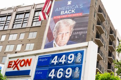 Trump pivots from populist economic campaign ideas - Roll Call