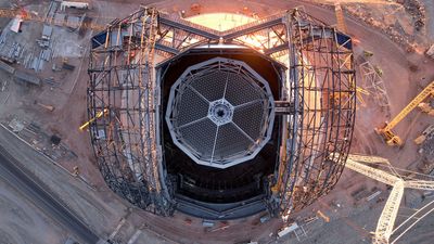 Vertical view of a very large telescope | Space photo of the day for May 12, 2025