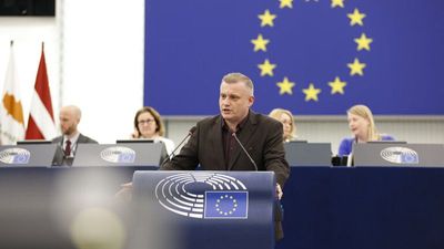 Polish far-right MEPs uncomfortable in Sovereign Nations group