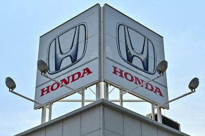 Honda Forecasts 70% Net Profit Drop Citing 'Tariff Impact'