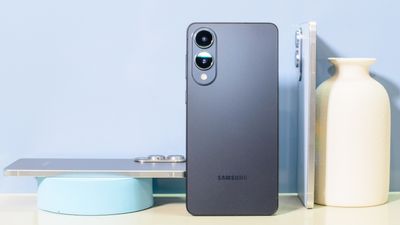 I spent time with the Galaxy S25 Edge and it's the phone for Samsung fans who complain about Samsung phones