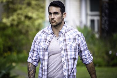 Home and Away spoilers: WHO does Cash threaten to ban from the beach?