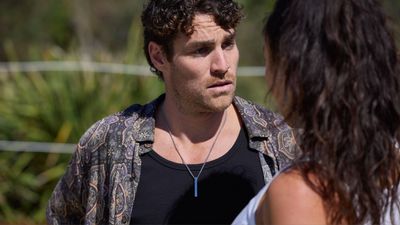 Home and Away spoilers: Sonny WARNS Theo about Gage and Lacey!