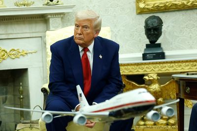 Retrofitting Trump’s Qatari Boeing jet for use as Air Force One ‘impossible’ until after 2028, report says