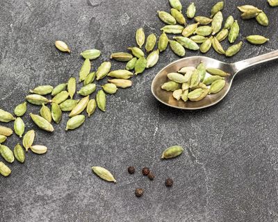 The cardamom conundrum: what’s the difference between green and black pods?