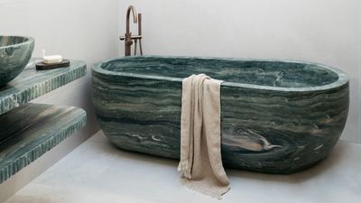 8 Green Marble Bathroom Ideas That Are Bold, Beautiful, and Anything but Basic