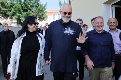 Albanian preliminary polls results show a clear win for the ruling Socialists