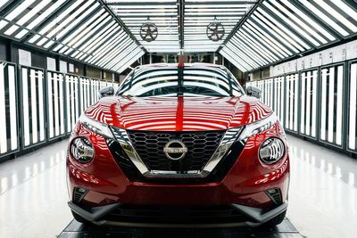 Government asks Nissan for full details over factory closure plans