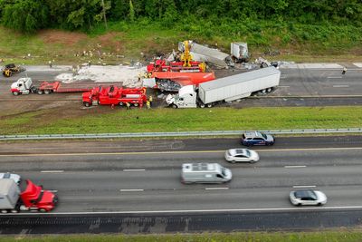 3 people killed in fiery crash involving a half-dozen vehicles on north Georgia interstate