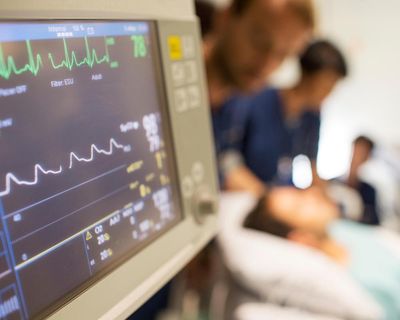 NHS must accelerate use of weight-loss jabs, say obesity experts