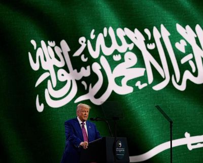 Morning Mail: trade chaos warning, Trump signs $142bn arms deal with Saudis, supermarket price cuts