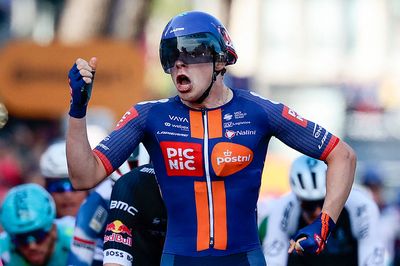 'Fast is not always the most sexy' – Time trial helmets help Picnic-PostNL and Van Uden net victory in Giro d'Italia sprint