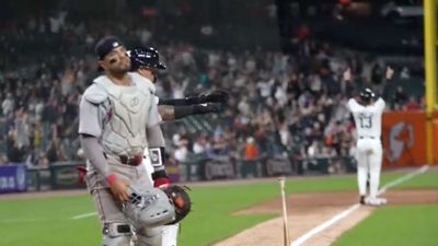 Javier Baez's Walk-Off Featured Epic Bat Flip, Saddest Reaction From Red Sox Catcher
