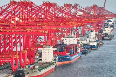 China, US To Lift Sweeping Tariffs In Trade War Climbdown
