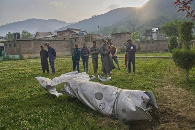 Did Pakistan shoot down five Indian fighter jets? What we know