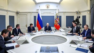EU agrees new sanctions on Russia and threatens more if Putin refuses ceasefire