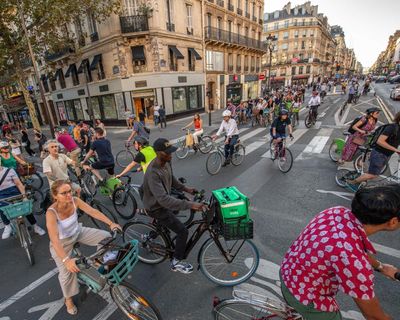Paris races to top of European rankings of cycling-friendly cities for children