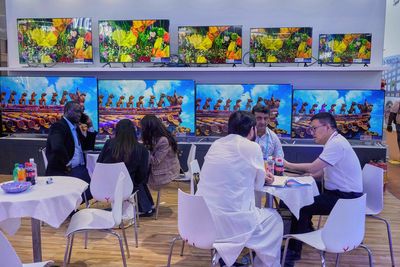 Chinese businesses view tariff pause with caution and uncertainty