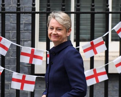 1.5m foreign workers already in UK could face longer wait for permanent settlement