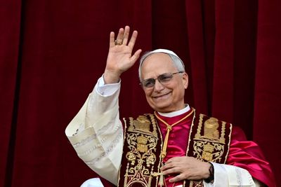 Pope Leo's trading card set all-time record for any non-sports card by Topps