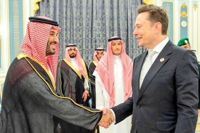 Elon Musk Allegedly Called Arabic the 'Language of the Enemy' Before Inking Starlink Deal With Saudi Arabia