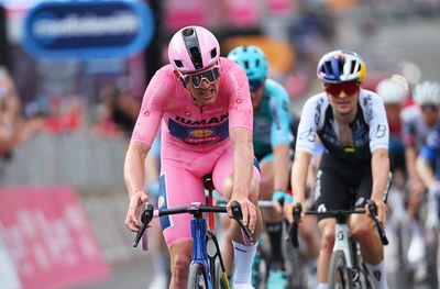 'Truly incredible' - Mads Pedersen springs to hat-trick win on Giro d'Italia stage 5