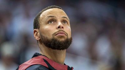 Steve Kerr Leaves Door Open for Steph Curry's Game 6 Return