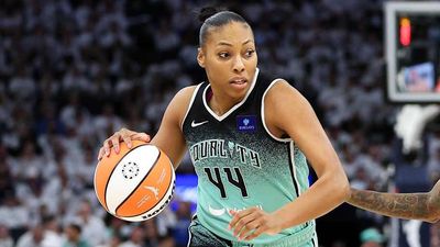 Liberty's Starting Forward to Miss 2025 Season After Suffering Injury During Unrivaled
