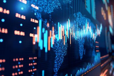 Stock Market Today: Nasdaq Outperforms as Big Tech Rallies