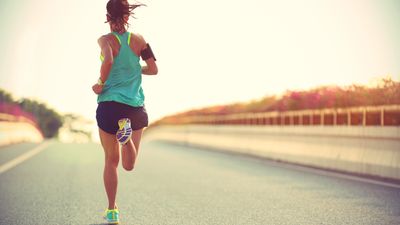 Should you sync your workouts to your menstrual cycle? Here's what the experts say about cycle syncing