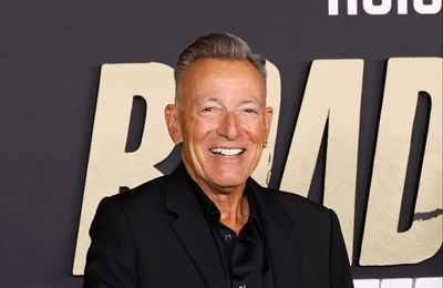 Bruce Springsteen rants at US President Donald Trump during Manchester concert