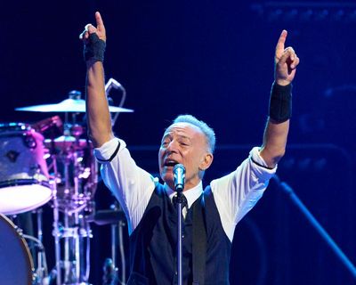 Bruce Springsteen says Trump is running ‘rogue government’ and ‘siding with dictators’
