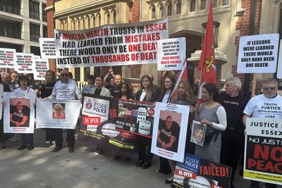 Mental health trust boss offers apology to families at inquiry into deaths