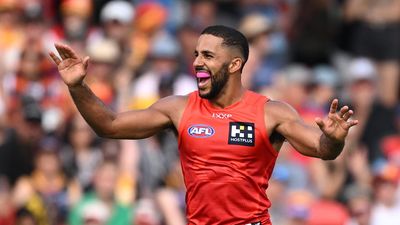'All gas, no brakes' as Miller and dad inspire Suns