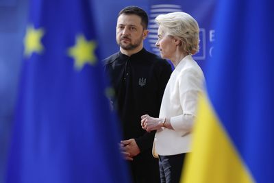 Could EU tariffs against Russia bring a ceasefire for Ukraine?