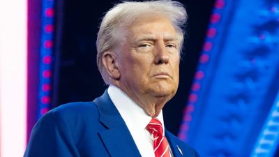 Trump’s puppet loses her marbles, opts for lamest trick to avoid telling the obvious truth