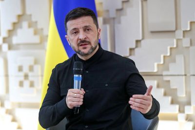 Russia and Ukraine delegations meet for talks in Turkiye