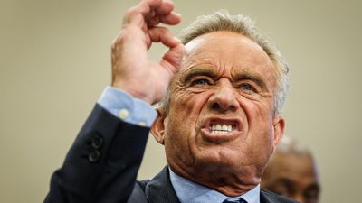 ‘They handled him like a rag doll’: RFK. Jr left jumping in shock as a ‘brave soul’ brings attention to his ethical depravity