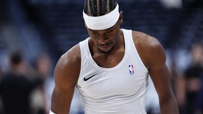 Shai Gilgeous-Alexander Foul Trouble Has Thunder in Bind As They Try to Close Out Nuggets