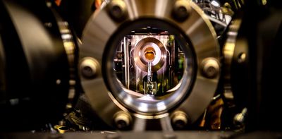 Australian researchers use a quantum computer to simulate how real molecules behave