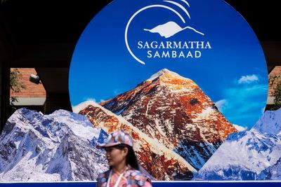 Nepal hosts environment conference as Himalayan glaciers melt