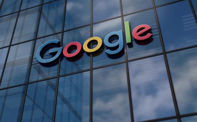 Analysts and Institutions Continue to Bet Big on Alphabet