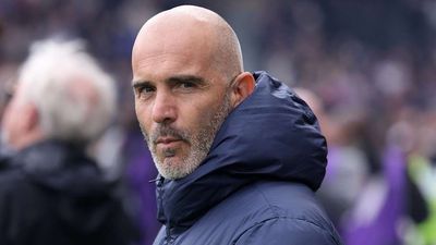Enzo Maresca Sets Chelsea Players Challenge for Man Utd Clash
