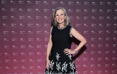 Foot Locker CEO Mary Dillon's success makes Wall Street question Dick's Sporting Goods deal