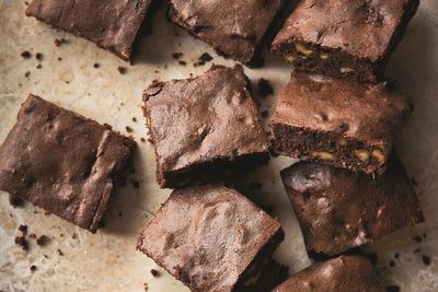 These squidgy air fryer brownies are low in sugar but big on flavour