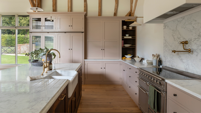 What Is a Cashmere Kitchen, and Is It the Key to a Luxurious Kitchen Design?