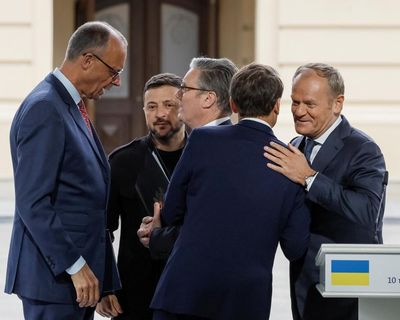 Week of geopolitical poker over Ukraine ends with no endgame in sight