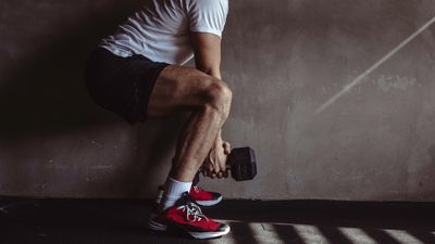 Boost lower body muscle and burn fat with this speedy 20 minute dumbbell workout