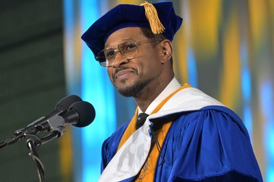 Multimillionaire music icon Usher tells Gen Z grads ‘how you choose to show up’ is more important to success than ritzy degrees