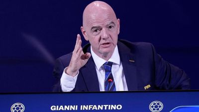Delegates walk out of Fifa congress after Infantino arrives late from Trump trip